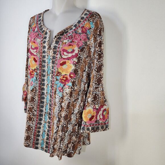 Savanna Jane Top Small Embroidered Floral Snake Skin 3/4 Bell Sleeve Boho V Neck - Picture 5 of 8